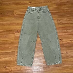 Zara Women's Khaki Balloon Jeans